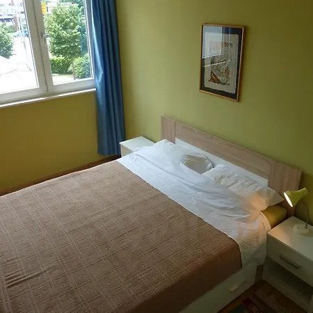 Novogradiska I * Zára